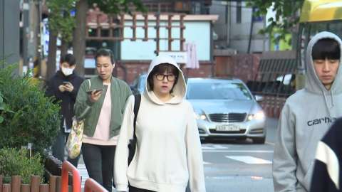 [날씨] 아침 한 자릿수 \'뚝\' 설악산 4.9℃…서울도 15.8℃ \'호흡기 비상\'
