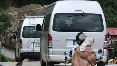 정부 구호대 실종자 수색 종료…가족들 "산으로 올라가는 영상 있는데…"