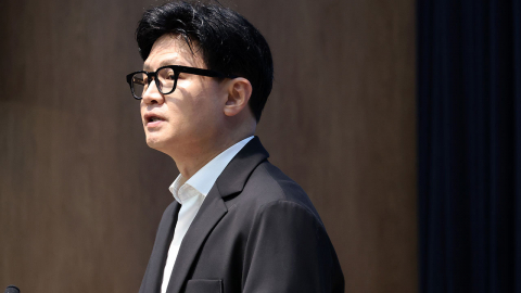 경찰, 한동훈 '자료 유출' 의혹 수사 본격화…고발인 조사