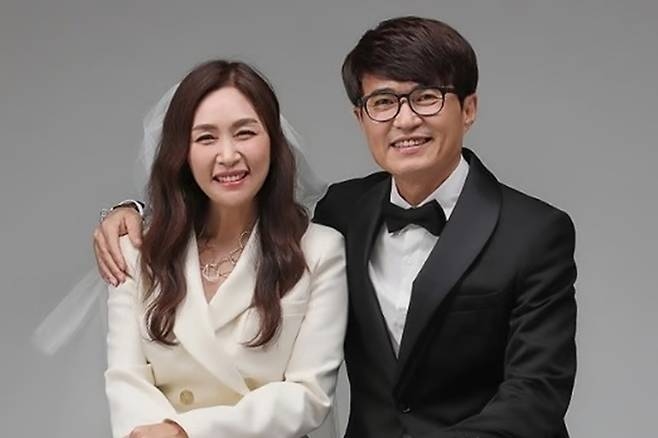 홍서범·조갑경 아들 불륜 소송 전 며느리 승소 "위자료 3천만원"