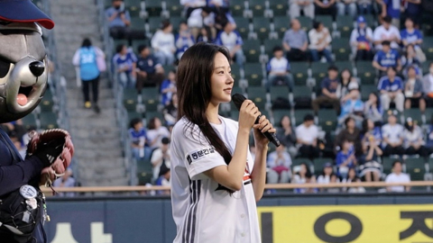 채원빈, 두 번째 두산 승리기원 시구…잠실벌 밝힌 청순 미모