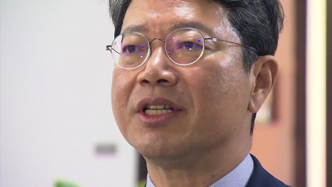 각종 의혹에도 버텼지만…여론 악화에 낙마