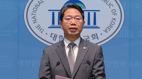 김승원, 지명 20일 만에 전격 사퇴…"대통령 회견 보고 결심"