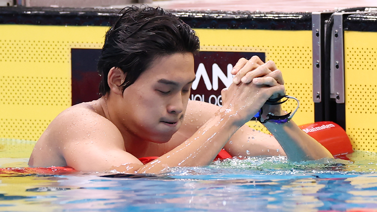 김영범, 남자 자유형 100m 은메달...황선우 동메달