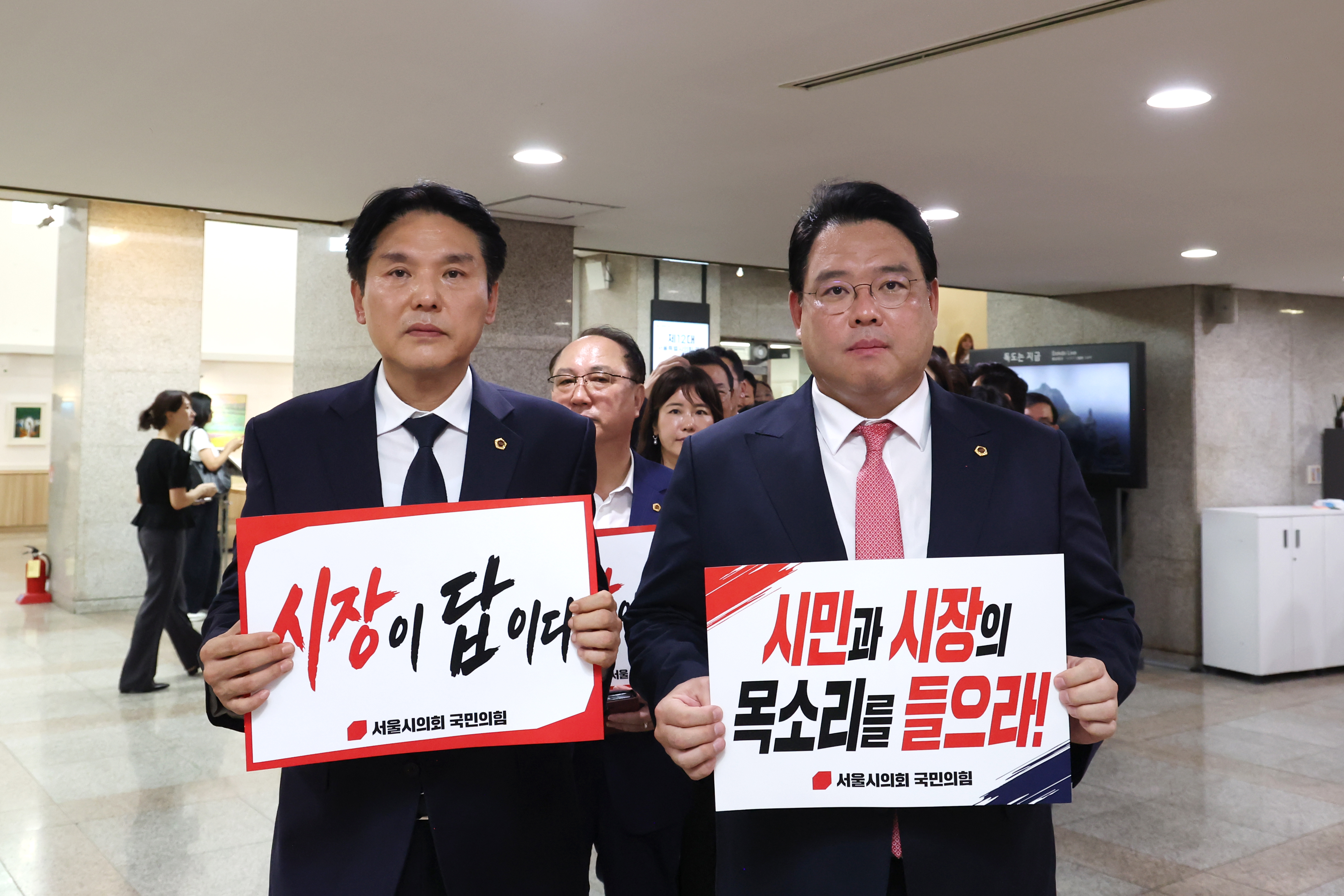"민주당, 오세훈표 사업 발목잡나" 이성배 서울시의회 부의장, '청년AI' 예산삭감에 유감