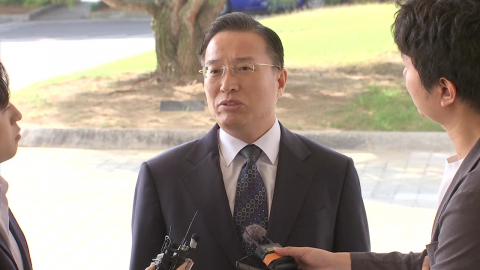 이정현 신임 검찰총장 대행 첫 출근…"공소취소, 진상조사 결과 살펴봐야"