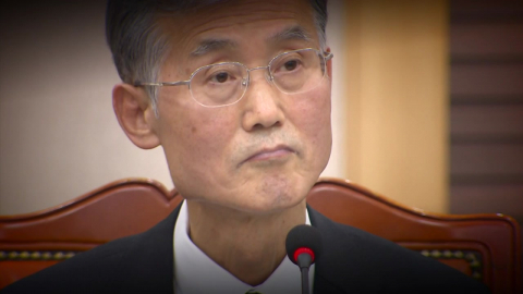 \'재제청\' 절차적 미비·정치적 갈등에 해법 안갯속