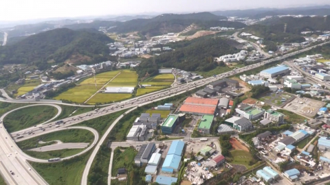 더뎌도 여유롭고 풍요로운 \'하늘에서 본\' 고향 가는 길