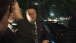 북한 김선경 부상 뉴욕 도착...취재진과 심야 추격전