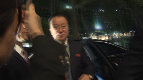 북한 김선경 부상 뉴욕 도착…취재진과 심야 추격전