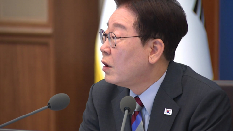 대통령 "지뢰 사고 철저히 조사…음모론 부추기지 않길"