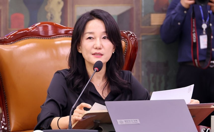 이재정, '암살자(들)' 논란에 "영화부터 보고 얘기하라" 일침