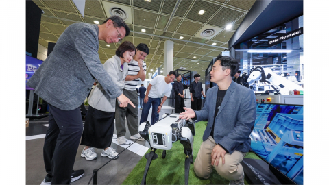 [기업] KT, AI 청사진 공개..."인프라부터 일상까지 연결"