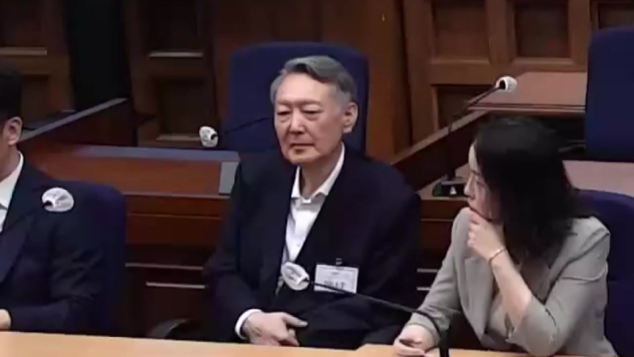 '여론조사 무상 수수' 윤석열, 2심 무죄로 뒤집혀..."의사 합치 없어"
