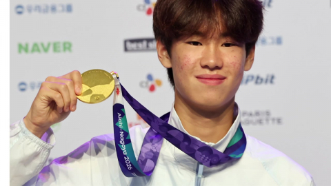 "스케이트보드 레전드 될 때까지 지켜봐 달라"...18살 금메달리스트 강준이