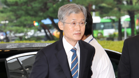 "거짓말 들통, 사퇴해야"…헌재 국감도 조희대 공방