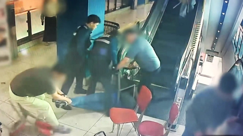 흉기 난동범 검거 CCTV 공개…의인 5명이 제압