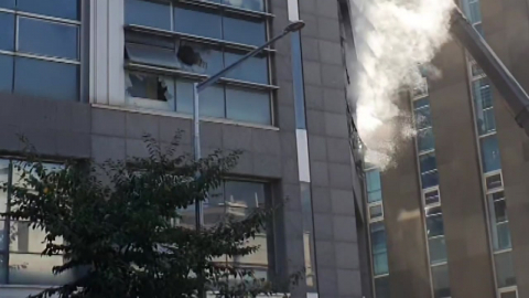  서울 역삼동 상가 건물에서 큰불...소방 대응 1단계