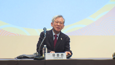 \'소장품 셀프 출품\' 유홍준 결국 사의 표명…"전적으로 내 책임"