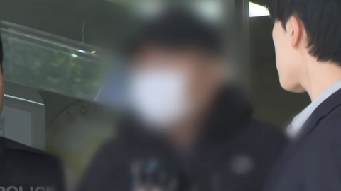 "나라가 완전히 개판"…'역삼 방화' 70대 구속 심사 출발 [현장영상+]