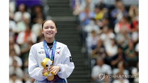 4관왕 여서정, MVP 수상...체조 선수 역대 3번째