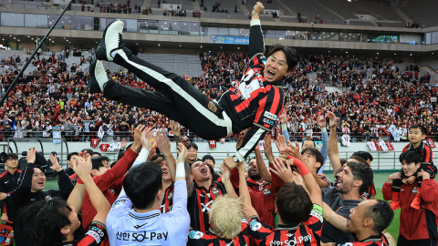 FC서울, 강원과 비기고 10년 만의 우승 축포...통산 7번째 정상