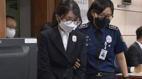대법원, 김건희 추가 구속영장 발부…구속 기간 연장