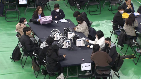 선관위 특검, '올림픽공원 투표지' 검증 시작...3시간 지연