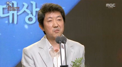 '42th 한국방송대상' KBS 홍지명, 라디오 진행자상 수상_이미지