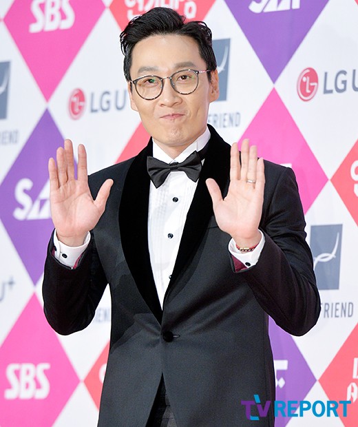 이휘재, 비매너 진행 논란…패딩 성동일에 "당황스러운 의상"_이미지