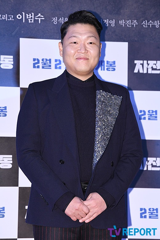 싸이 측 "디키 'EARTH' 뮤비 등장…환경보호 취지 좋아 참여" 싸이 측 "디키 'EARTH' 뮤비 등장…환경보호 취지 좋아 참여"