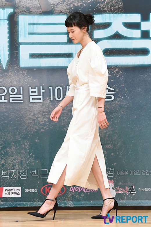 이영진 '각선미가 살짝살짝' 이영진 '각선미가 살짝살짝'