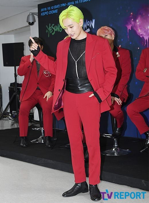 슈퍼주니어 은혁 '춤 한번 춰볼까?' 슈퍼주니어 은혁 '춤 한번 춰볼까?'