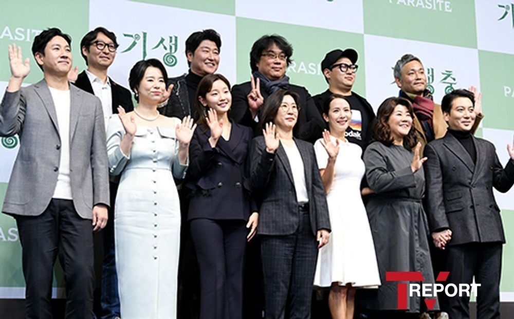 '기생충' 봉준호x배우들 오늘(20일) 청와대서 문재인과 오찬 '기생충' 봉준호x배우들 오늘(20일) 청와대서 문재인과 오찬
