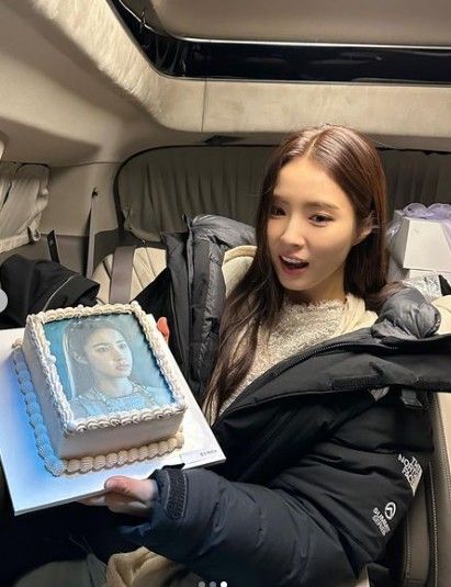 신세경, 강추위에도 빛나는 모태 청순 미모...오늘도 리즈 경신_이미지2