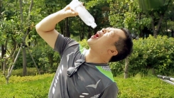 목 마른데 물은 찔끔, "아~ ○○난다!"