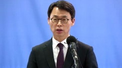 김기춘·조윤선 조사…특검 오후 정례 브리핑