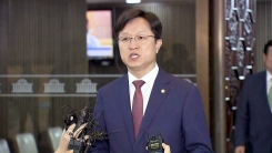민주당, 의원총회 결과 브리핑…바른미래당 별도 공수처 법안 제안 논의