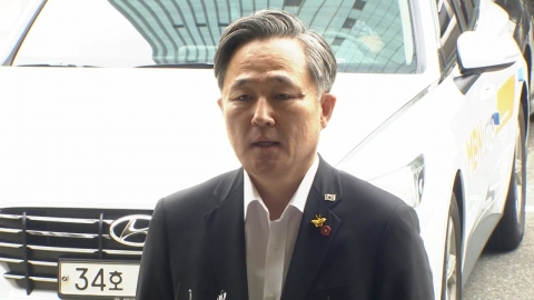 '패스트트랙 고발' 소환조사…표창원 의원 출석