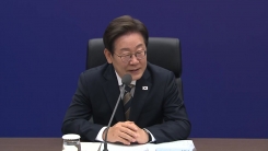 이 대통령, AI 데이터센터 출범식 참석…최태원 등과 간담회