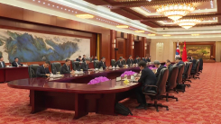 이 대통령, ’중국 서열 3위’ 자오러지 면담…