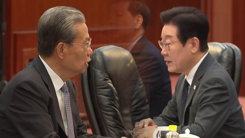 이 대통령, '중국 서열 3위' 자오러지 면담…"한중 우호 증진"