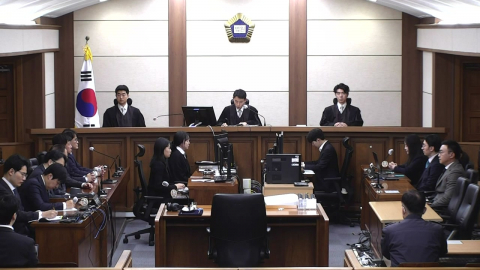 '주가조작 등' 김건희 1심 선고…이 시각 중앙지법