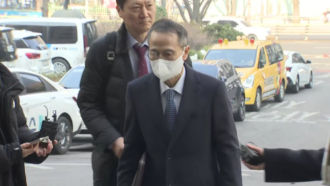 '선거 개입' 김규현 전 국정원장 소환…이 시각 서울청