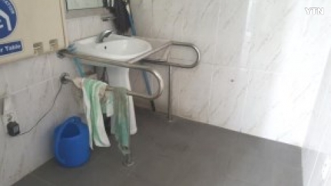 전읍정읍고속버스터미널 남여공용장애인화장실 용변기 없다