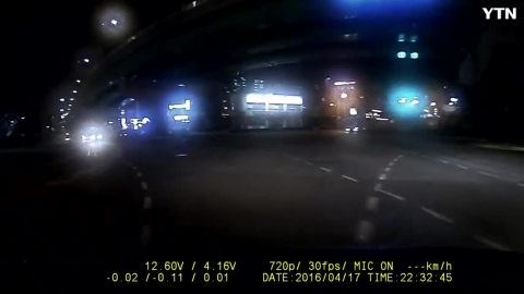 중앙선을 잘 보고 들어옵시다..