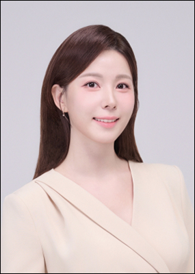윤보리 앵커